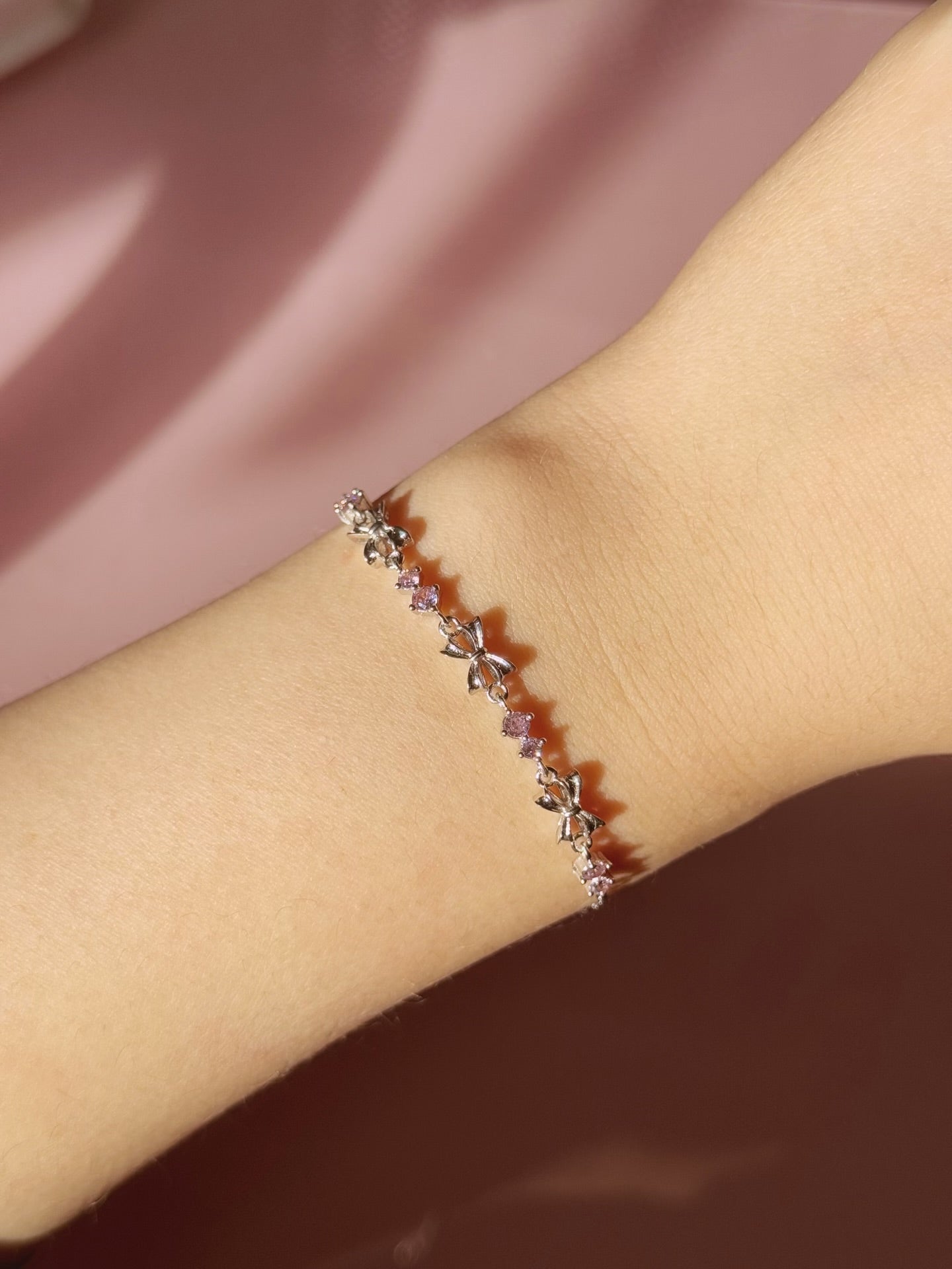 925 Sterling Silver Repeating Ribbon Bracelet