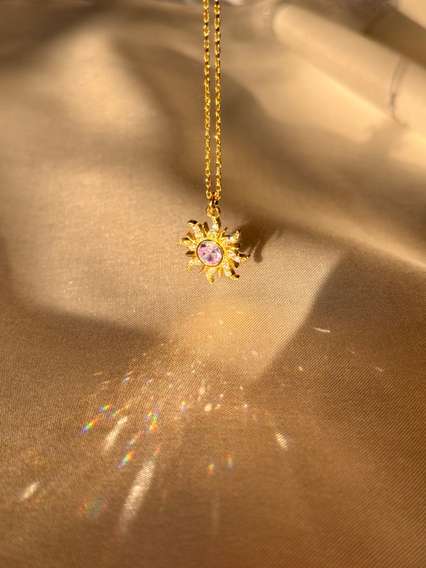 قلادة رابونزل الشمسية من الفضة الاسترلينية 925