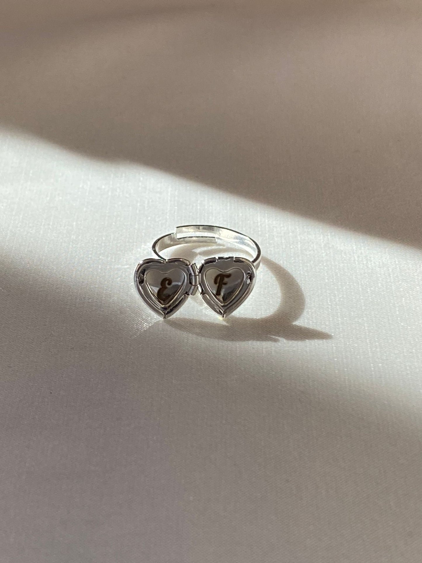 خاتم حرف أولي مخصص على شكل قلب عيار 24 قيراط، خاتم حرف أولي، خواتم حرف أولي للنساء، خاتم قلب عتيق، هدايا الذكرى السنوية