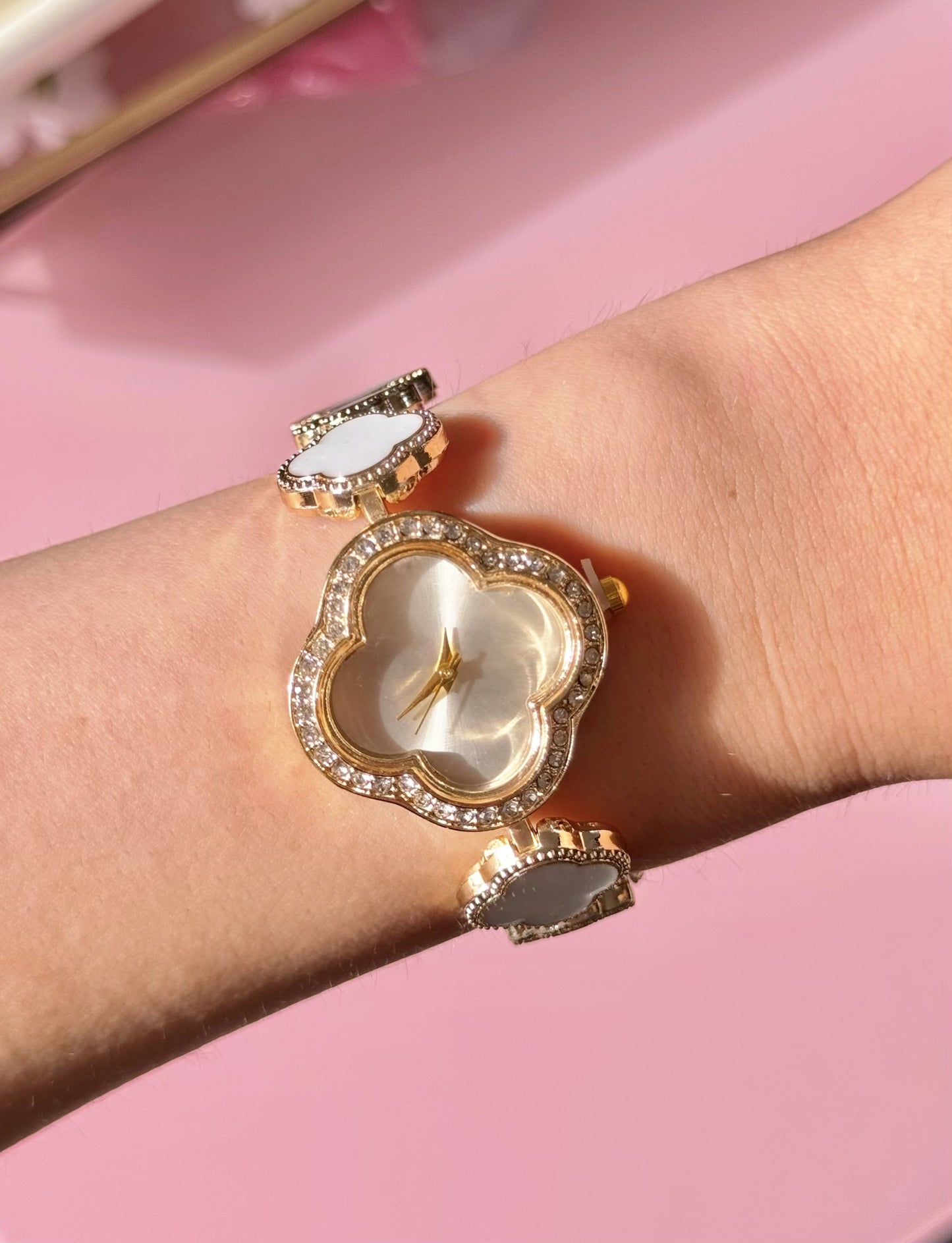 Clover Patterned Shiny Cleef Watch